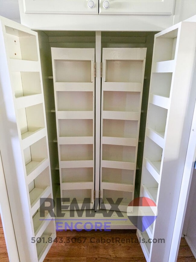 Building Photo - 8847 AR-38