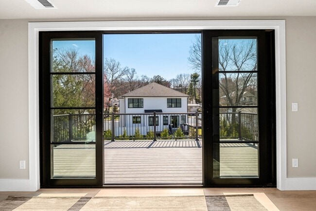 Building Photo - 93 Sevland Rd