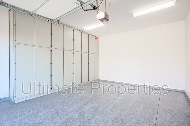 Building Photo - 28995 N 71st Ave