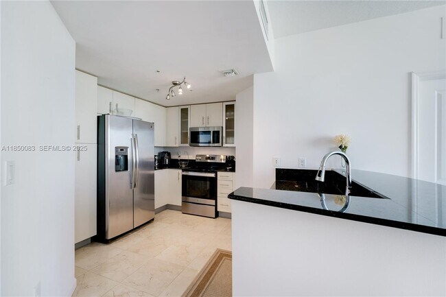 Building Photo - 7910 Harbor Island Dr