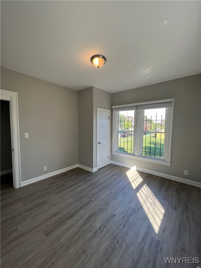 Building Photo - 355 Plymouth Ave