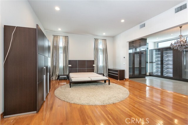 Building Photo - 3965 Alta Mesa Dr