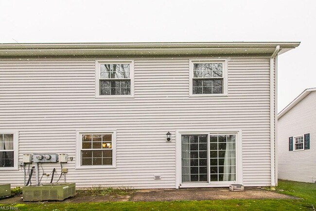 Building Photo - 1770 Rolling Hills Dr