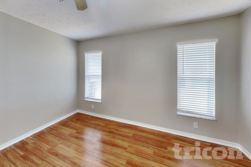 Building Photo - 7028 Covewood Dr