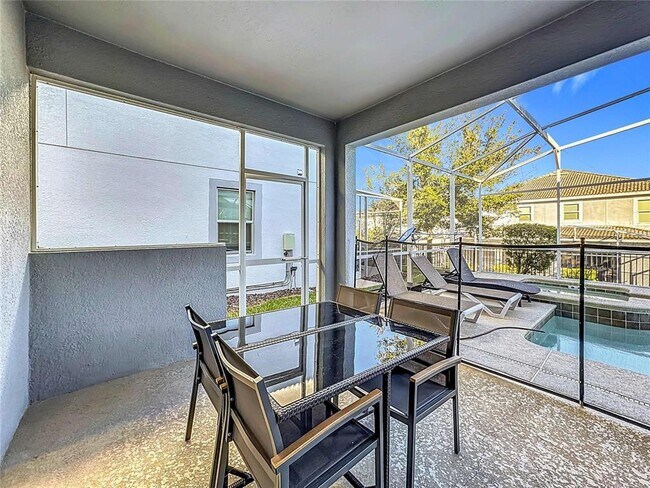 Building Photo - 1589 Flange Dr