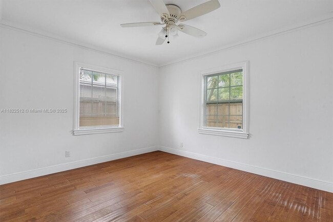 Building Photo - 5272 N Andrews Ave