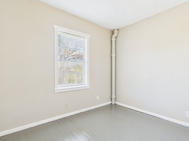 Building Photo - 1454 Ferndale Ave