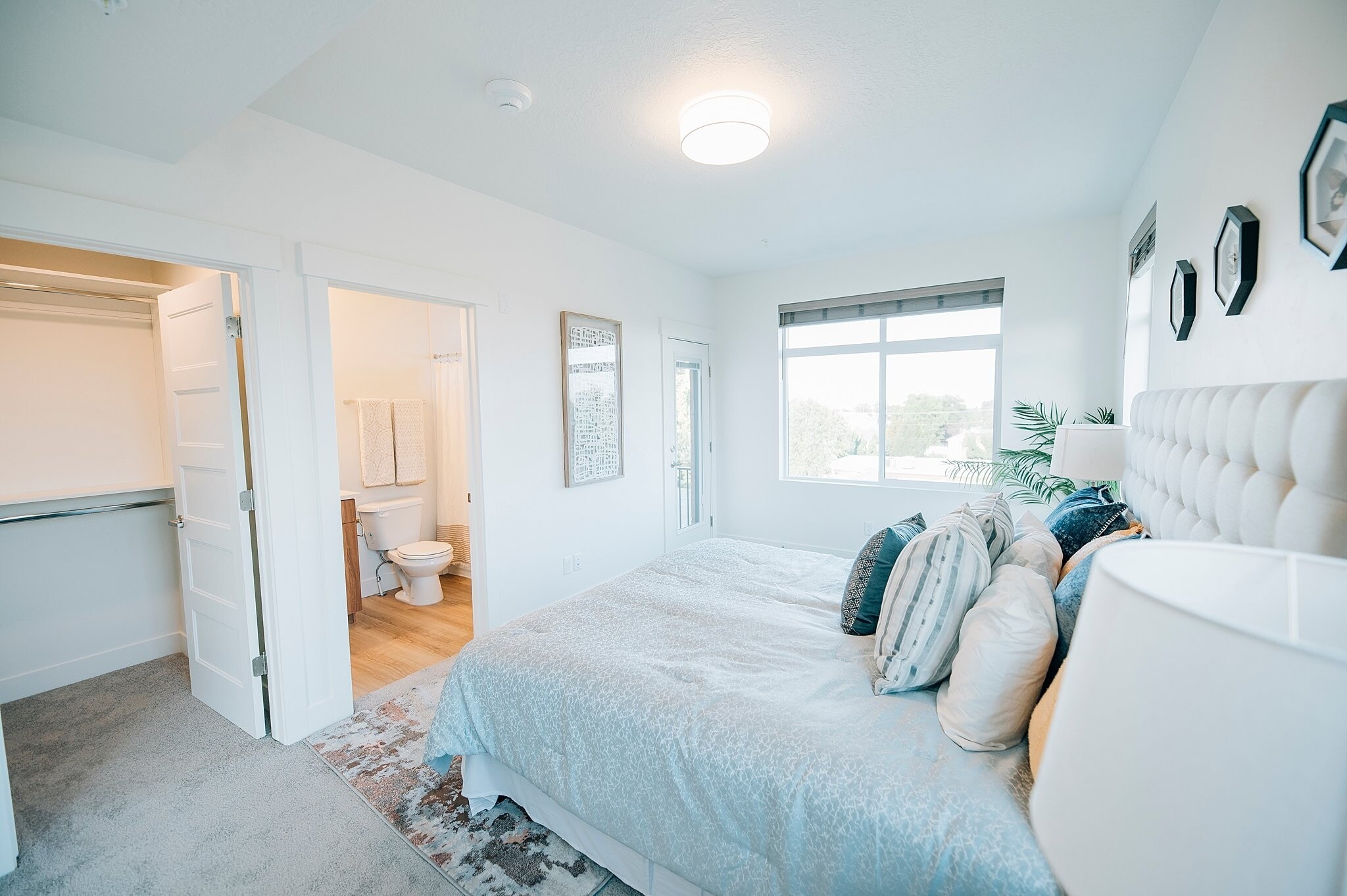 Building Photo - 43 W 400 S