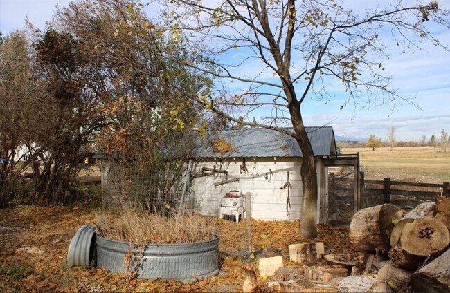 Building Photo - 505 Camas Creek Loop