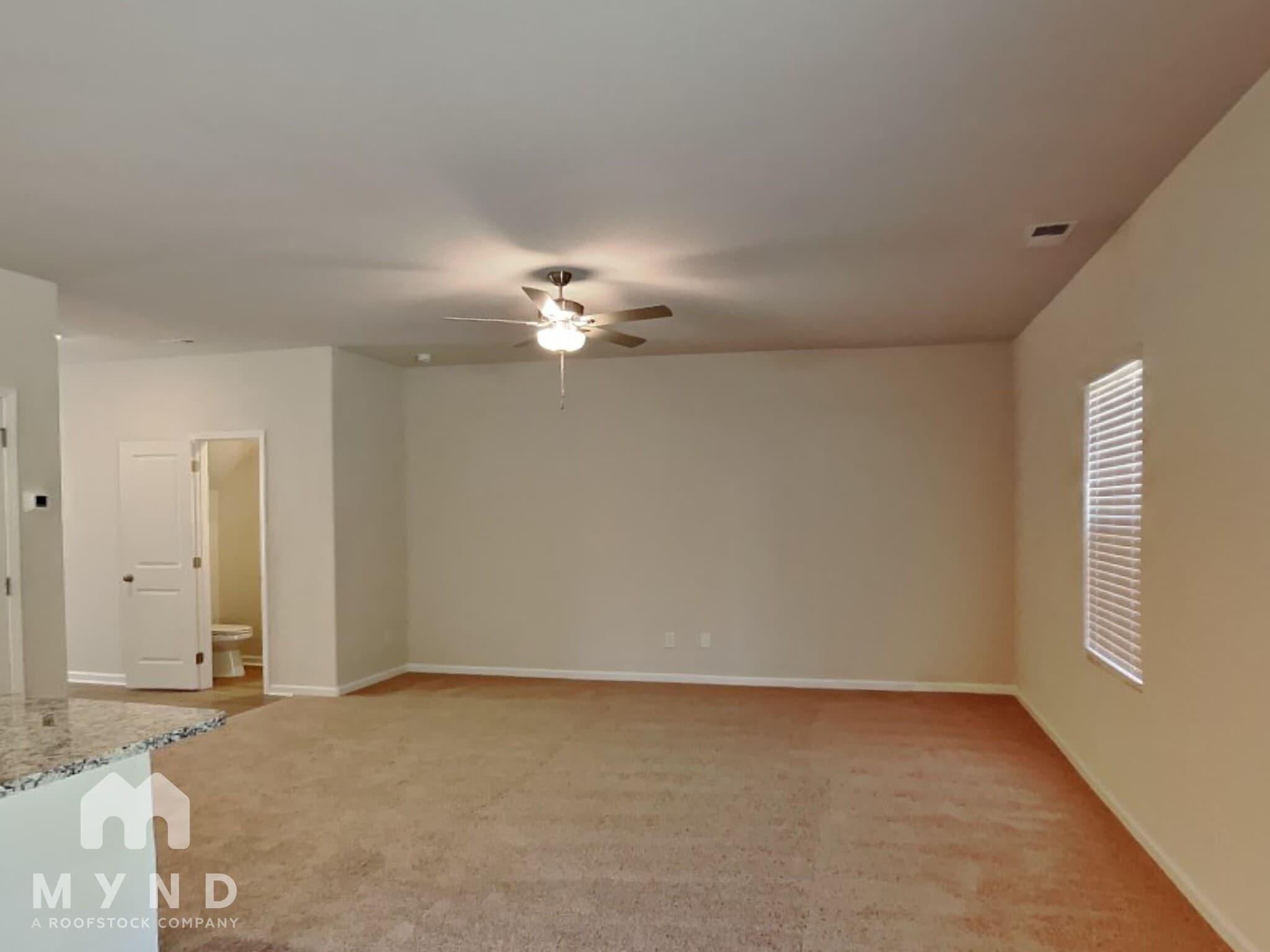 Building Photo - 140 Warwick Dr