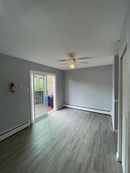 Building Photo - 2205 Walnut Ridge Est