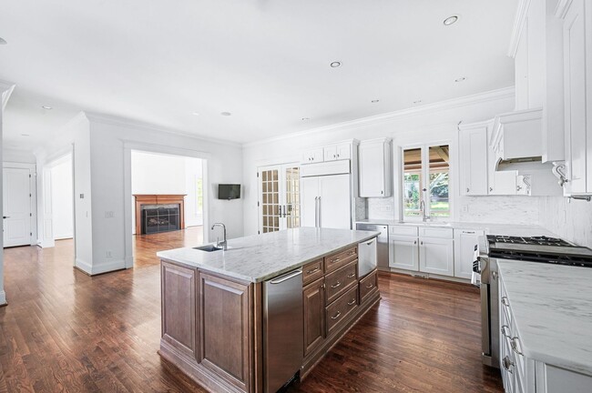 Building Photo - A timeless Cape Cod-style estate!