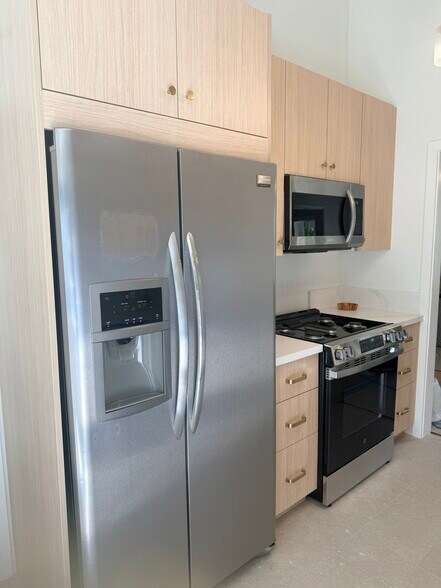 Building Photo - 11425 Cashmere St