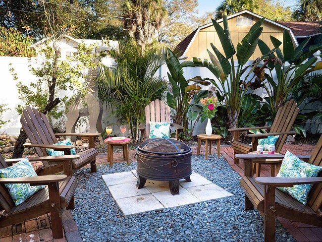 Building Photo - 1013 22nd Ave N