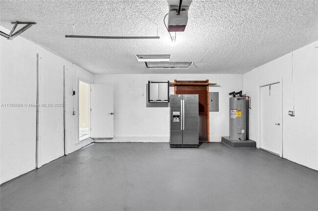 Building Photo - 3562 Southern Orchard Rd W