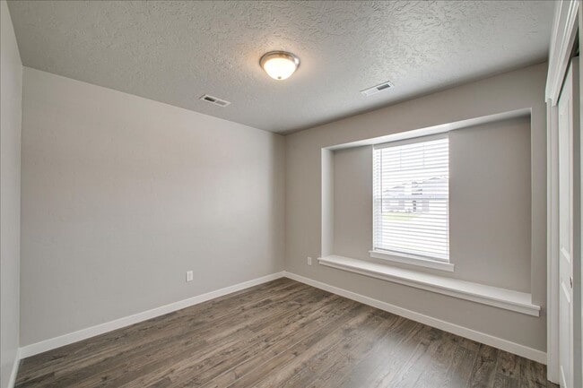 Building Photo - Adorable Nampa Home - Close Access To Ever...