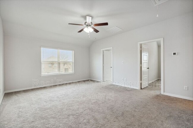 Building Photo - 1833 Meadow Trail Ln