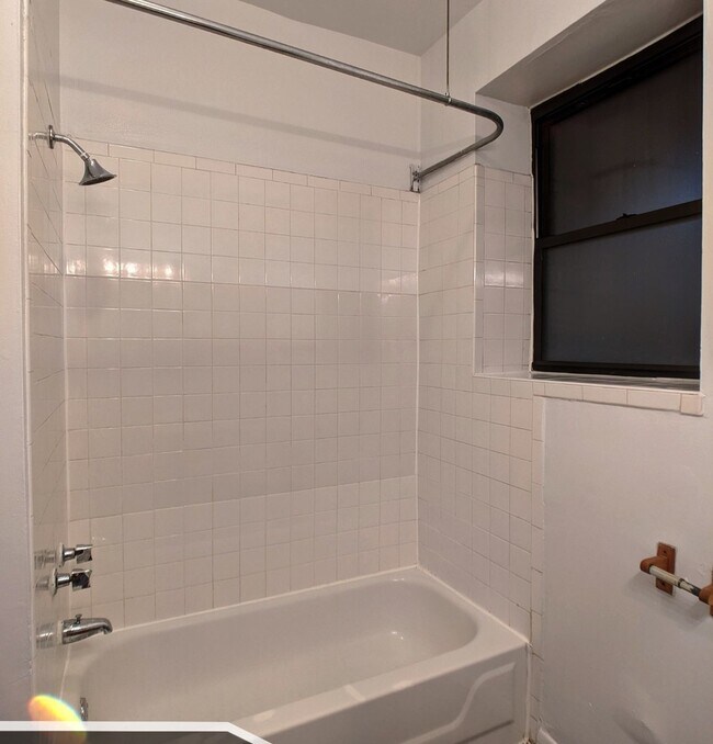 Building Photo - 2323 N Kedzie Blvd