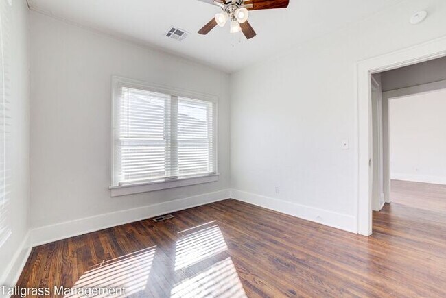 Building Photo - Charming 3/1 Near TU! Make this your new home!
