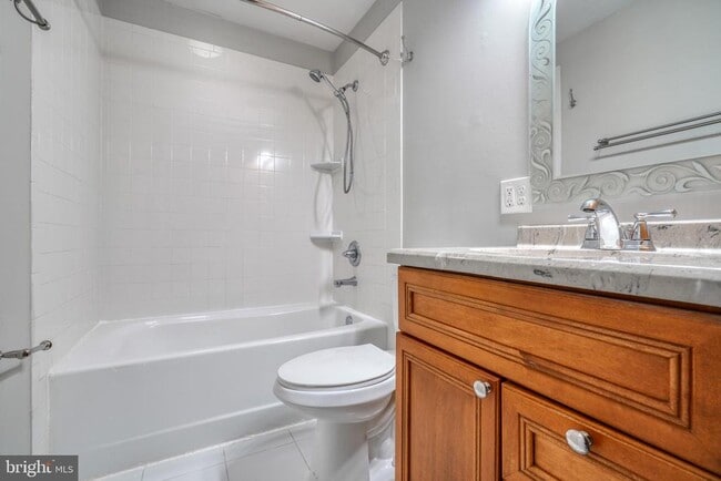Building Photo - 1453 Golden Rod Ct