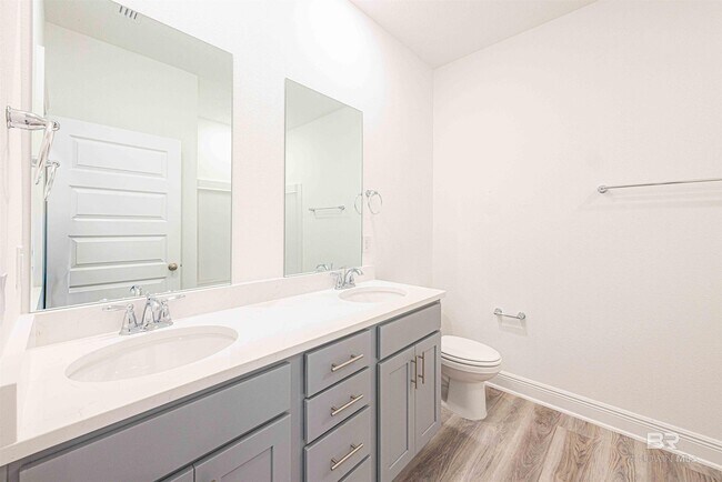 Building Photo - 12753 Shoshoney Cir