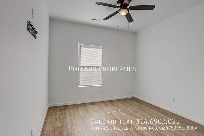 Building Photo - 901 Parkview Dr