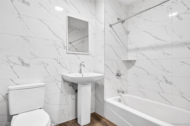 Building Photo - 1591 Jesup Ave