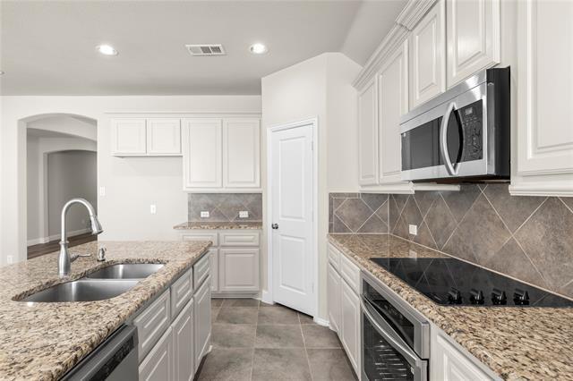 Building Photo - 16409 Amistad Ave