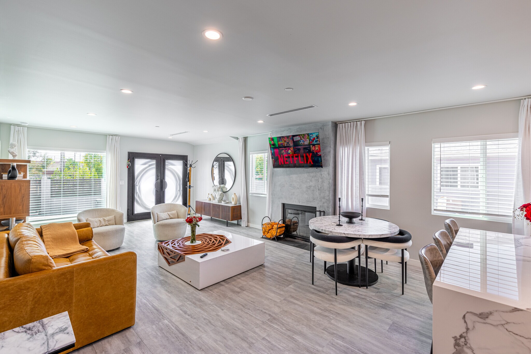 Building Photo - 8141 Hinds Ave