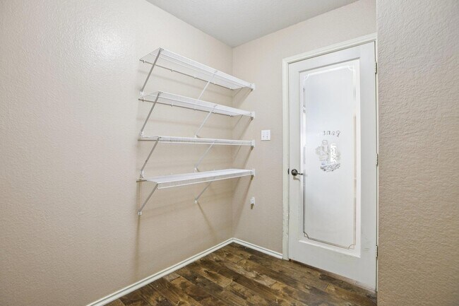 Building Photo - 1132 Pine Portage Loop