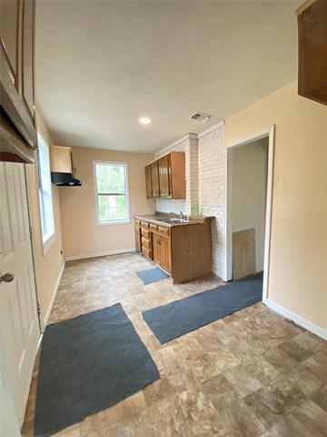 Building Photo - 305 4th St SW