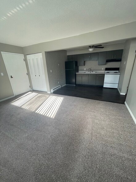 Building Photo - Westridge Apartments