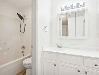 Building Photo - 543 Cedarwood Dr