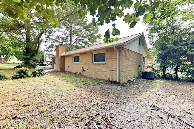 Building Photo - 105 Glace Rd