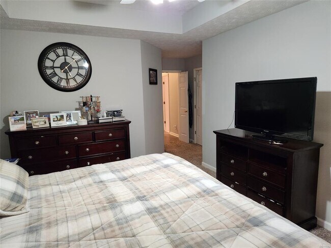 Building Photo - 9513 Greythorne Way