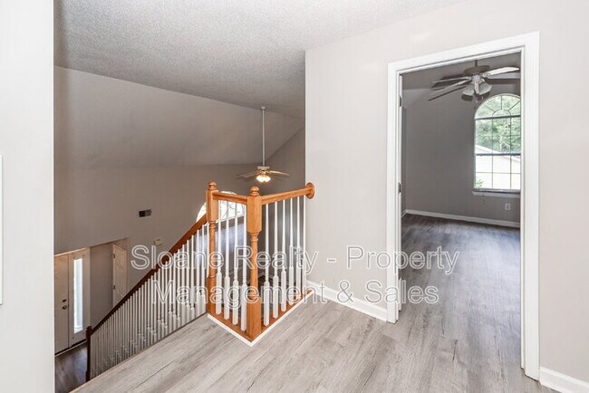 Building Photo - 458 Planters Trace Dr