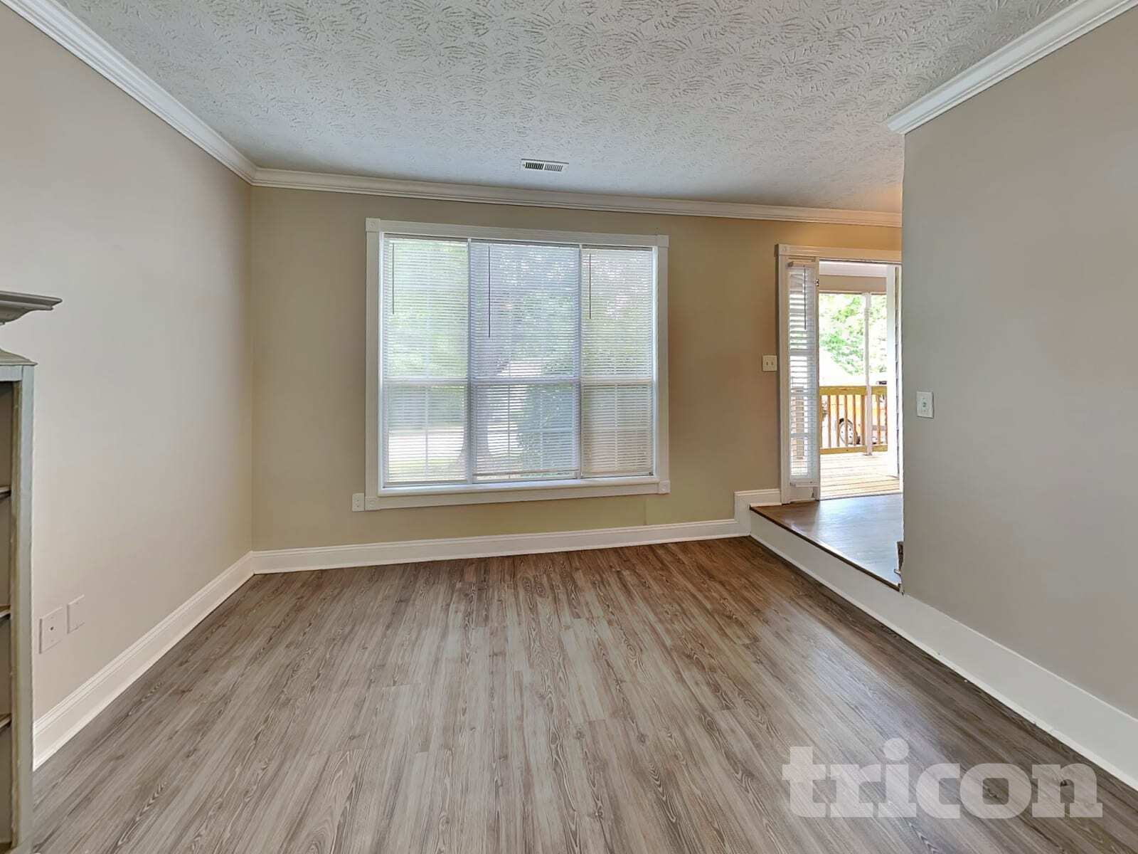 Building Photo - 3520 Willow Tree Cir