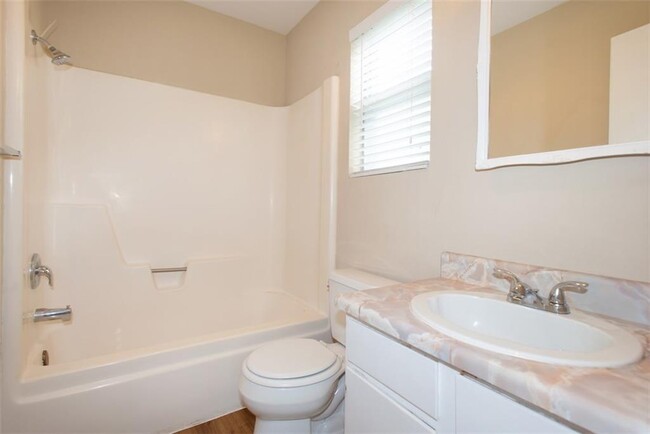 Building Photo - 7708 Wakefield Dr