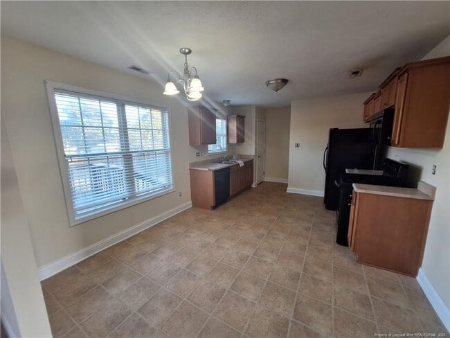 Building Photo - 558 Copper Creek Dr