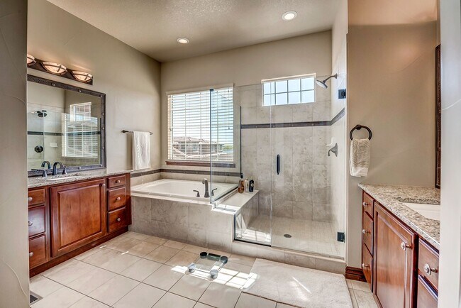 Building Photo - 7812 Vallagio Ln