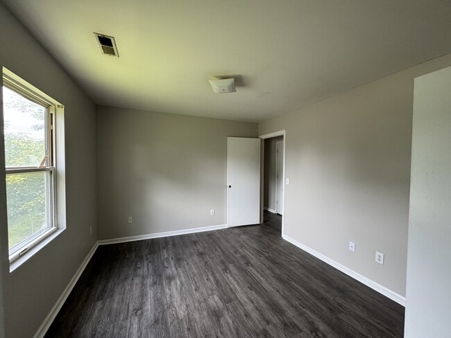 Building Photo - 1278 S Hayne St
