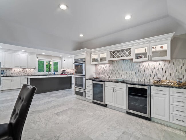 Building Photo - 117 Partridge Ln