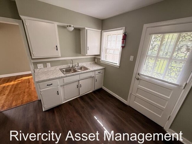 Building Photo - This Beauty Is Ready for Move In!!! Section 8 Welcomed!!!