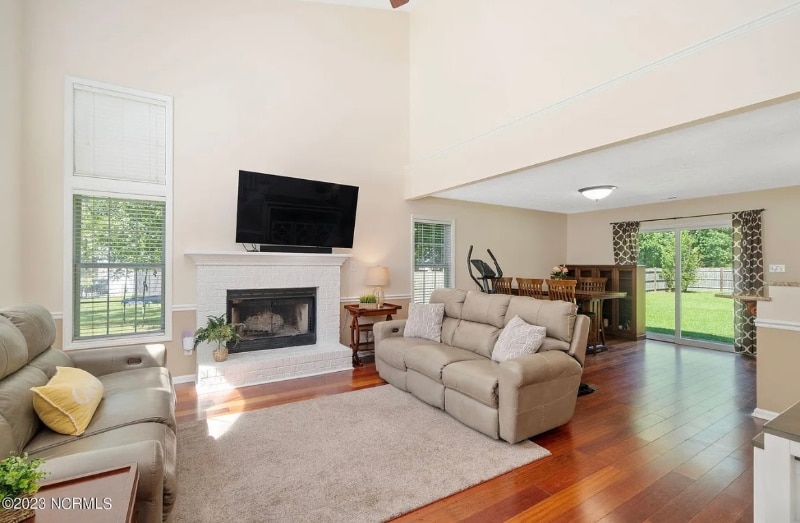 Building Photo - 106 7 Seas Dr