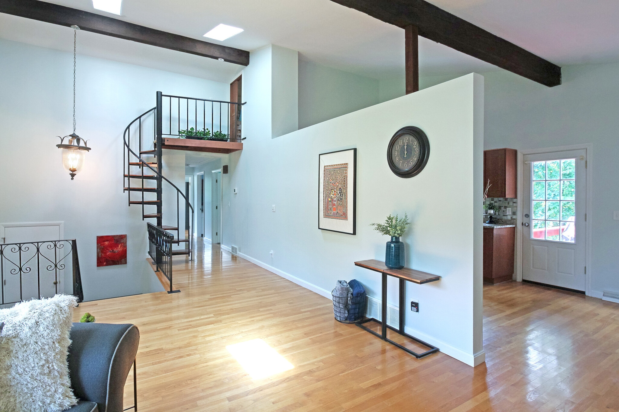 Building Photo - 88 Saint Mary St