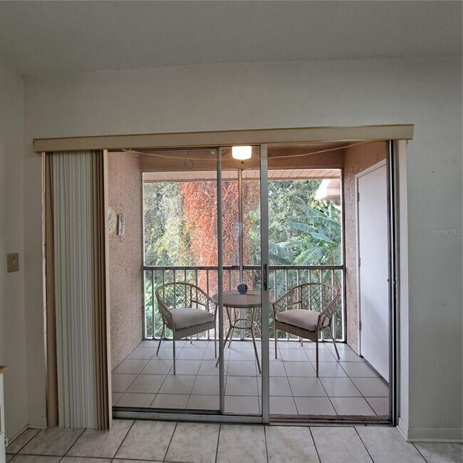 Building Photo - 4739 Myrtle Oak Dr