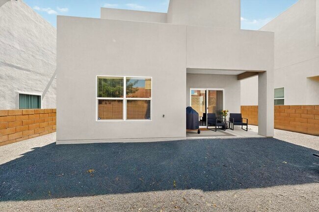 Building Photo - 9609 Sage Ranch Ct