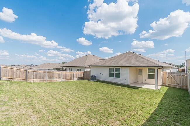 Building Photo - 833 Bahia Pl