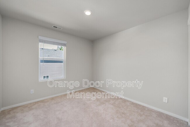Building Photo - 5611 151st St Ct E