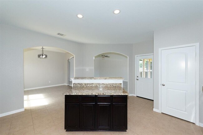 Building Photo - 1349 Twin Estates Dr